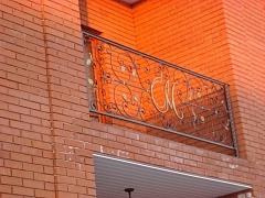 Установка кованого балкона, лесничных перил и ограждений в Жигулевске